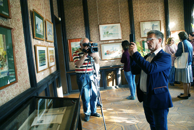 p3486.jpg (122267 bytes)
